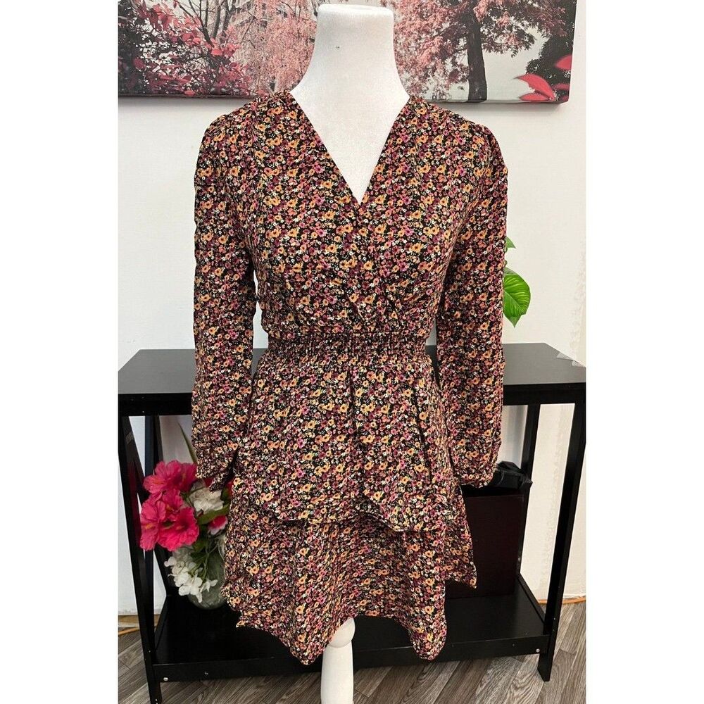 ZARA Women’s printed mini dress.long Sleeve Size XS Smocked Waist V Neck